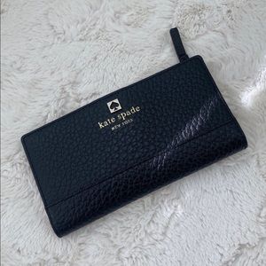 Kate Spade bifold wallet